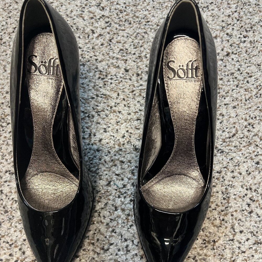 Sofft Avant Patent Leather Pumps.  Like New! Size 7